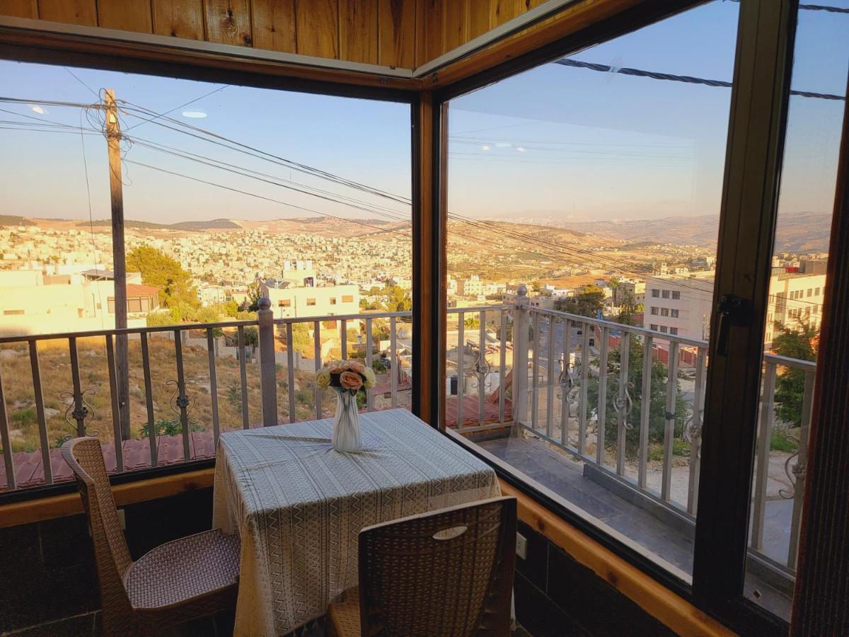 Atoom Lodge Džaraš Exteriér fotografie