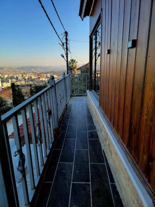 Atoom Lodge Džaraš Exteriér fotografie